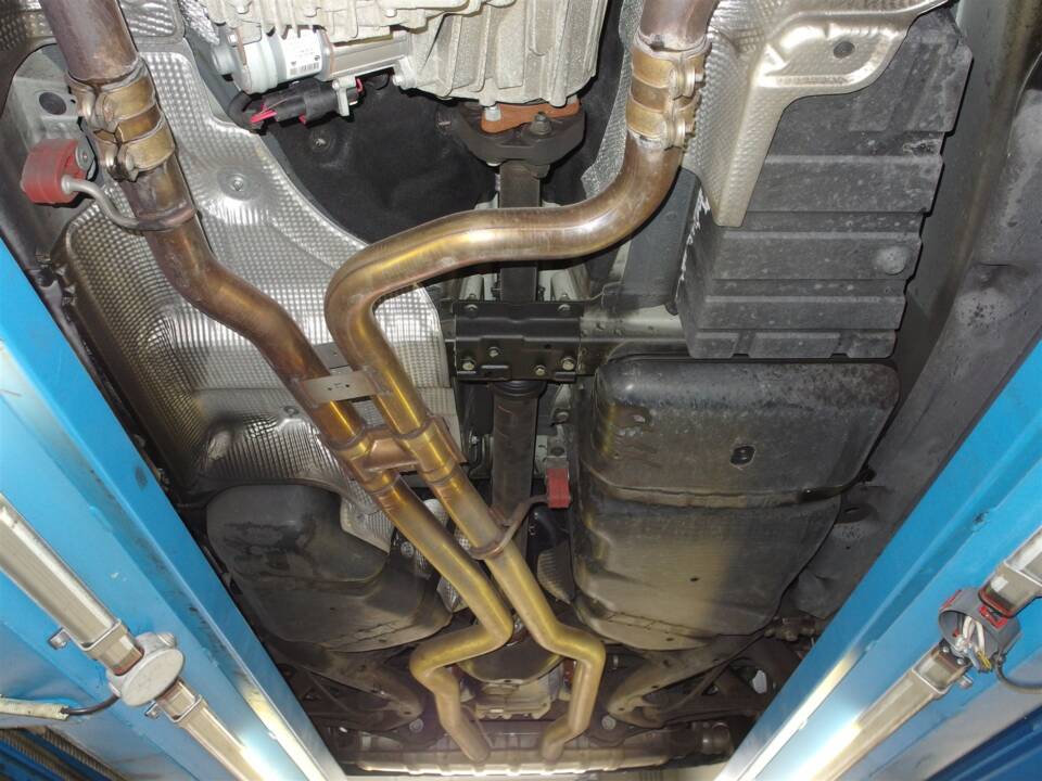 Immagine 93/99 di Porsche Cayenne GTS (2008)