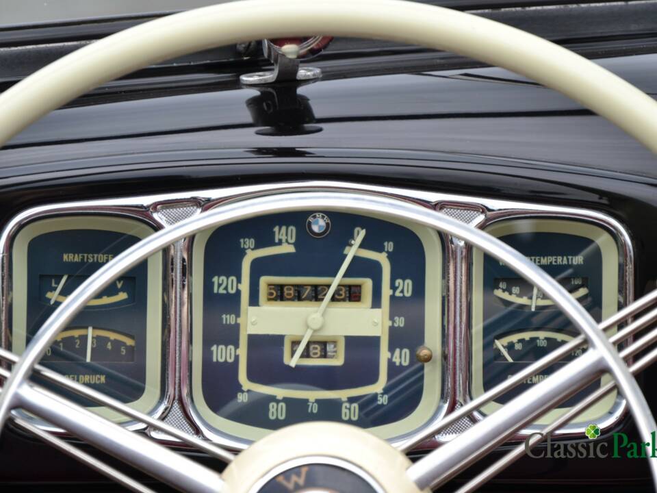 Bild 31/50 von BMW 327 (1949)