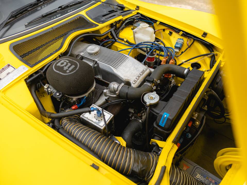 Bild 11/12 von Opel GT 1100 (1969)