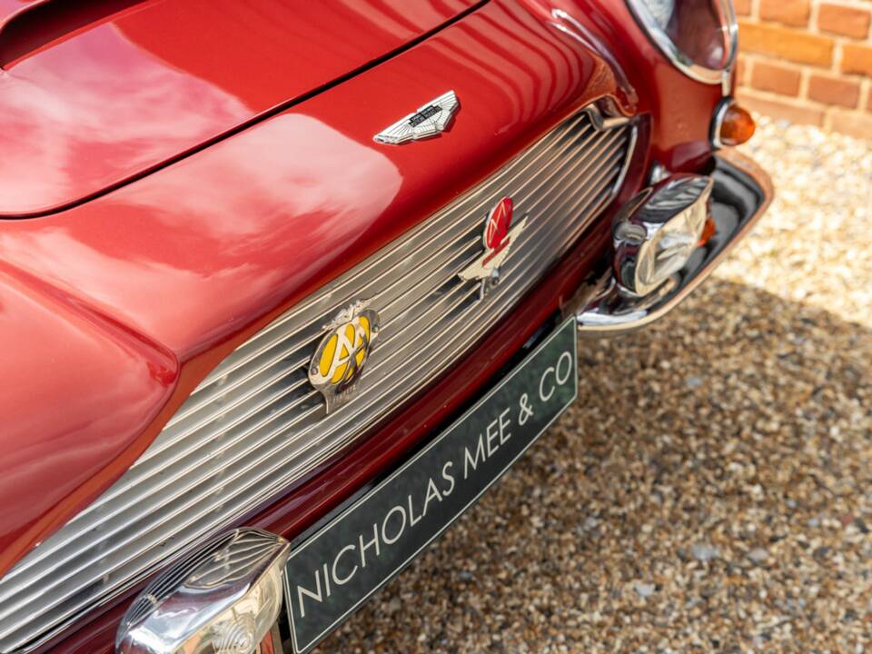 Bild 12/50 von Aston Martin DB 6 Vantage (1969)