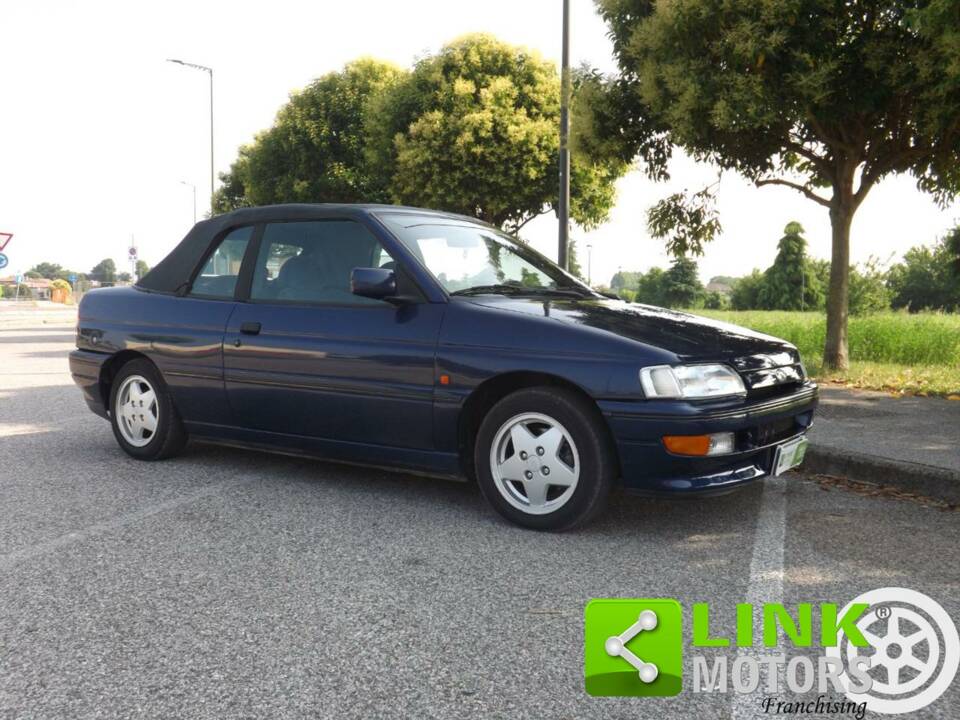 Afbeelding 7/10 van Ford Escort 1.8 16v (1992)
