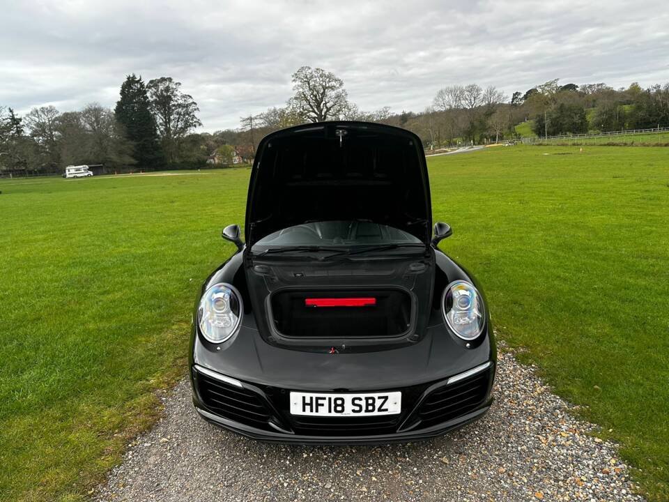 Image 40/42 of Porsche 911 Carrera S (2018)