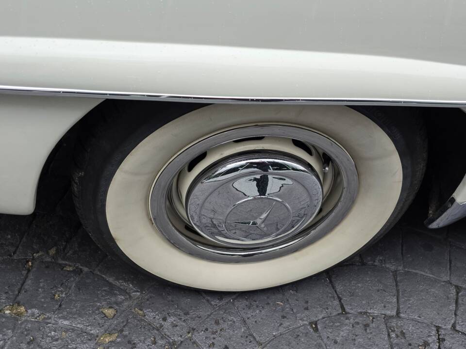 Image 25/26 of Mercedes-Benz 190 SL (1959)