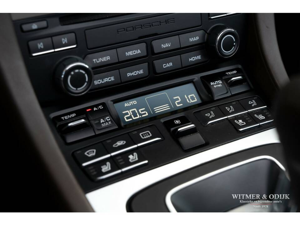 Image 27/36 of Porsche 911 Carrera 4S (2015)