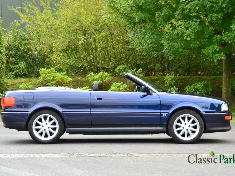 Bild 17/50 von Audi Cabriolet 2.6 (1995)