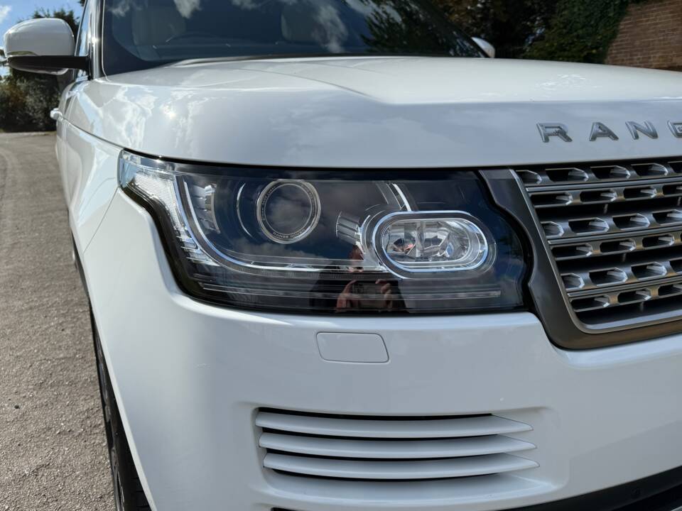 Bild 26/35 von Land Rover Range Rover Vogue TDV6 (2015)