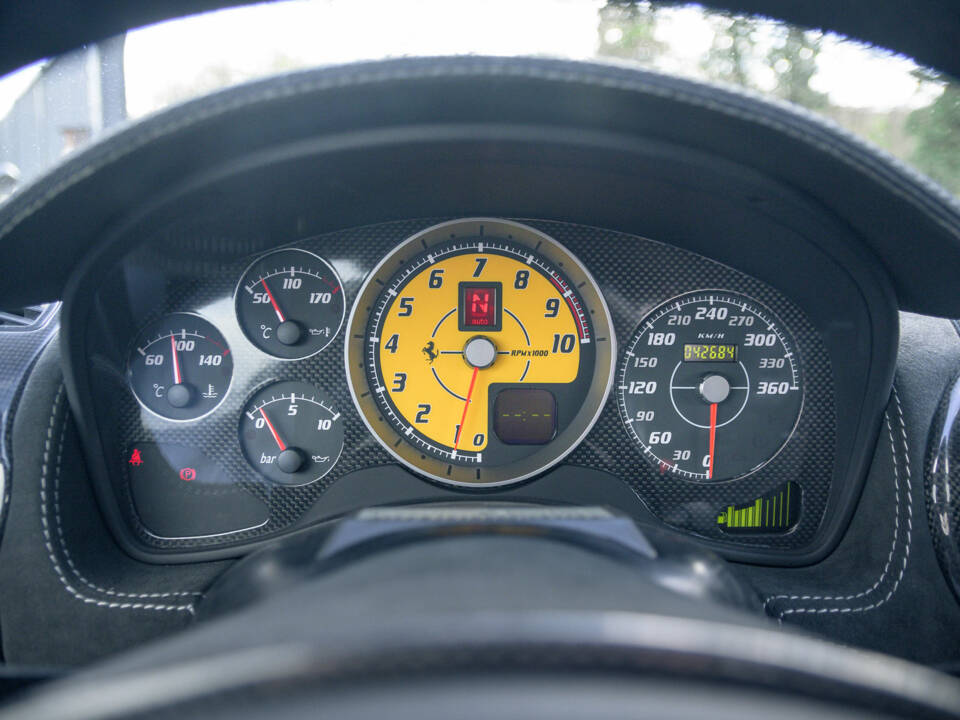 Bild 26/57 von Ferrari F 430 Scuderia (2009)