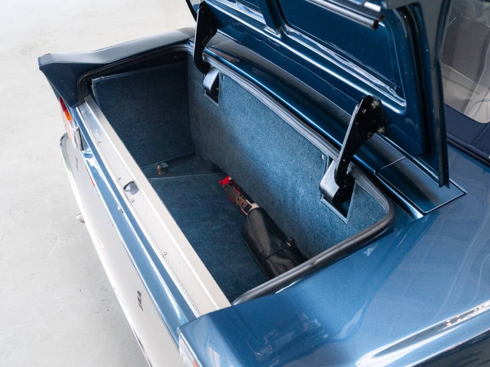 Bild 30/33 von Aston Martin V8 Vantage Volante (1987)