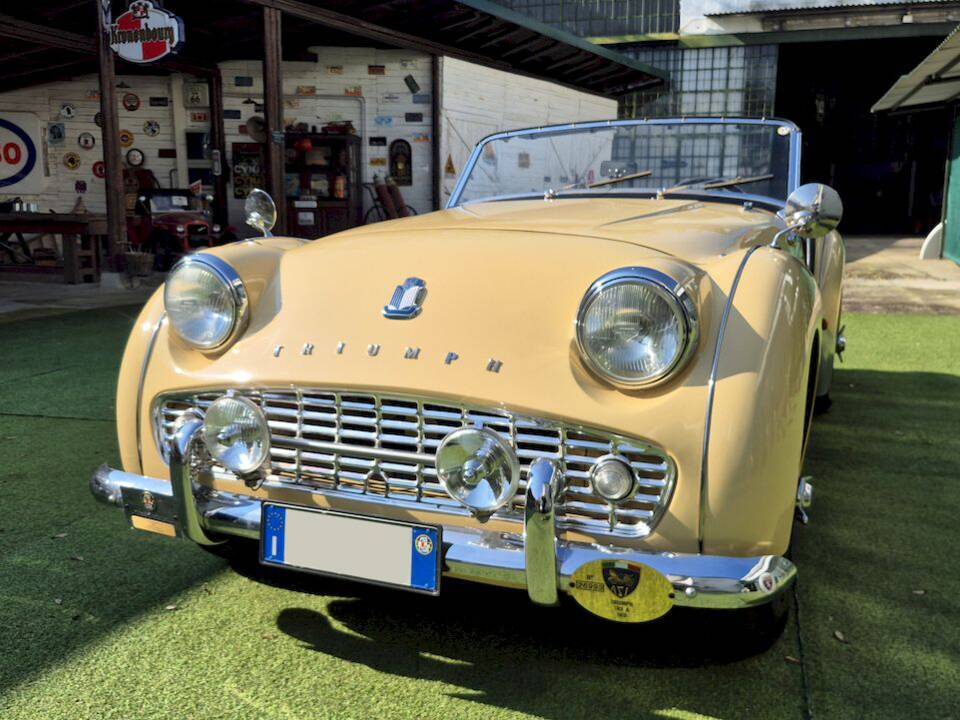 Afbeelding 6/87 van Triumph TR 3A (1960)