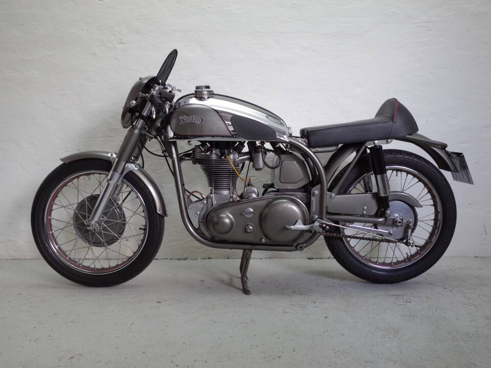 Afbeelding 14/29 van Norton International Model 40 (1954)