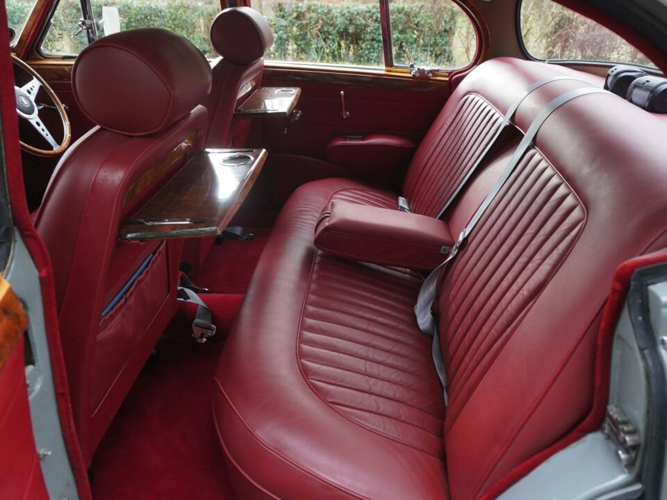Immagine 15/17 di Jaguar Mk II 3.8 (1959)