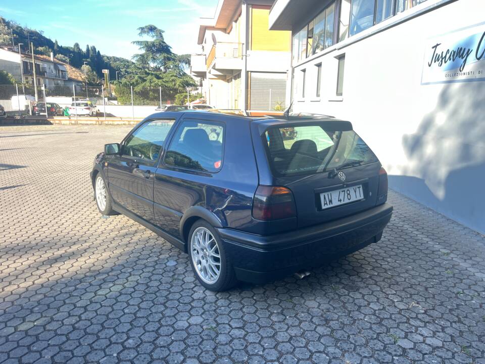 Immagine 3/23 di Volkswagen Golf III 2.0 16V GTI (1993)