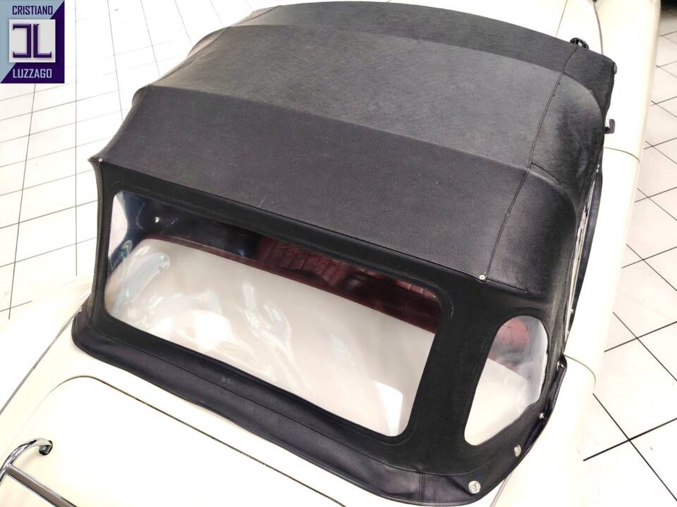 Image 22/61 of MG MGA 1500 (1958)