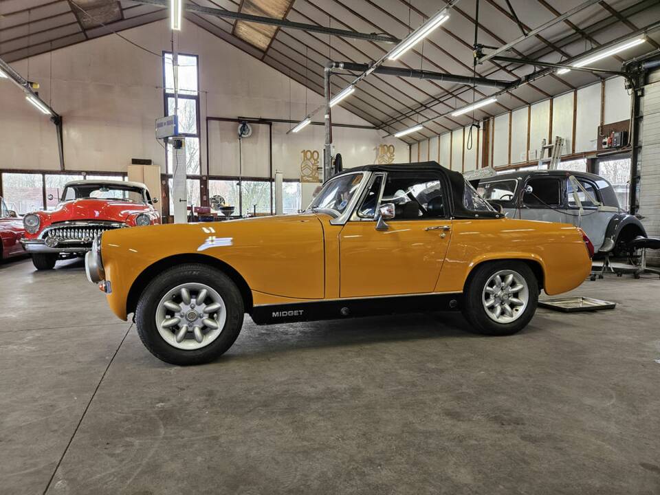 Image 3/8 de MG Midget 1500 (1976)