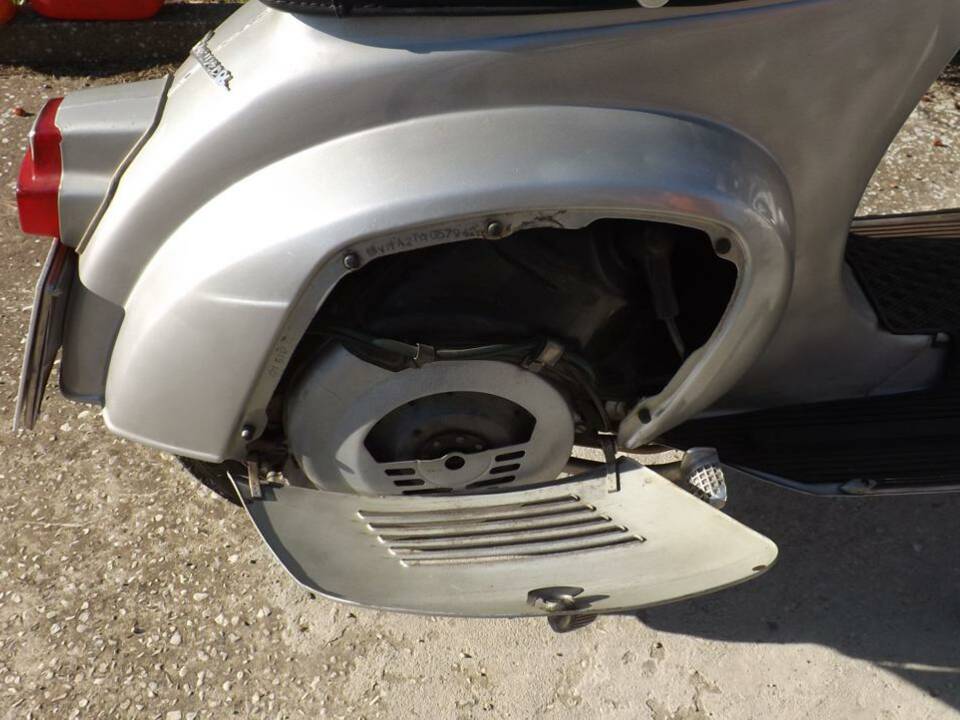 Afbeelding 32/43 van Piaggio Vespa 125 Primavera (1973)