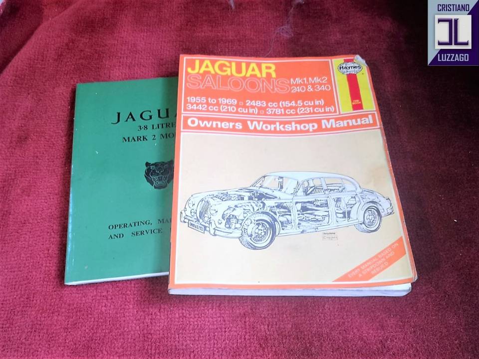 Image 42/50 of Jaguar Mk II 3.8 (1963)