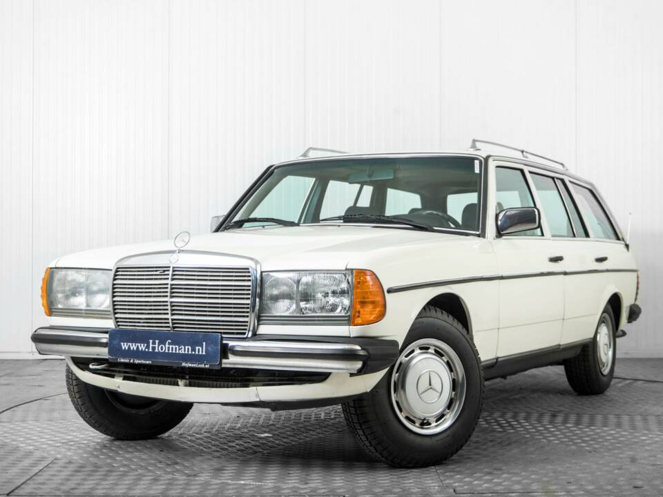 Bild 3/50 von Mercedes-Benz 230 TE (1984)