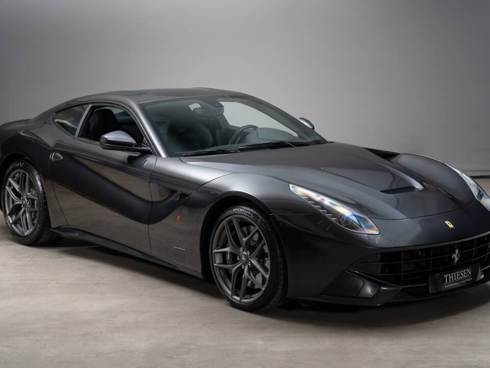 Imagen 3/40 de Ferrari F12berlinetta (2014)