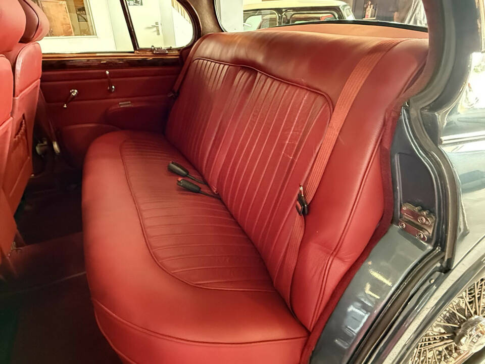 Bild 17/21 von Jaguar Mk II 3.4 (1964)