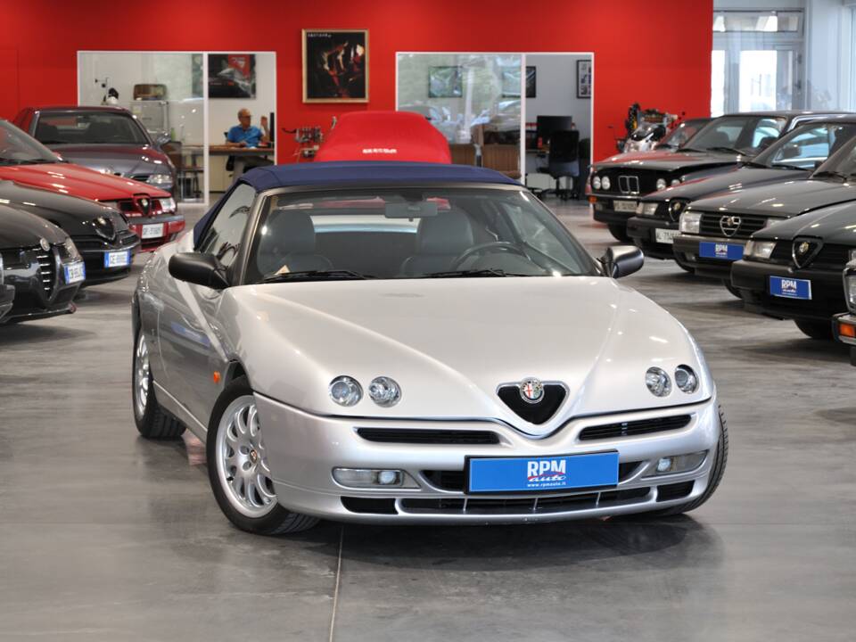 Image 1/32 of Alfa Romeo Spider 3.0 V6 24V (2002)