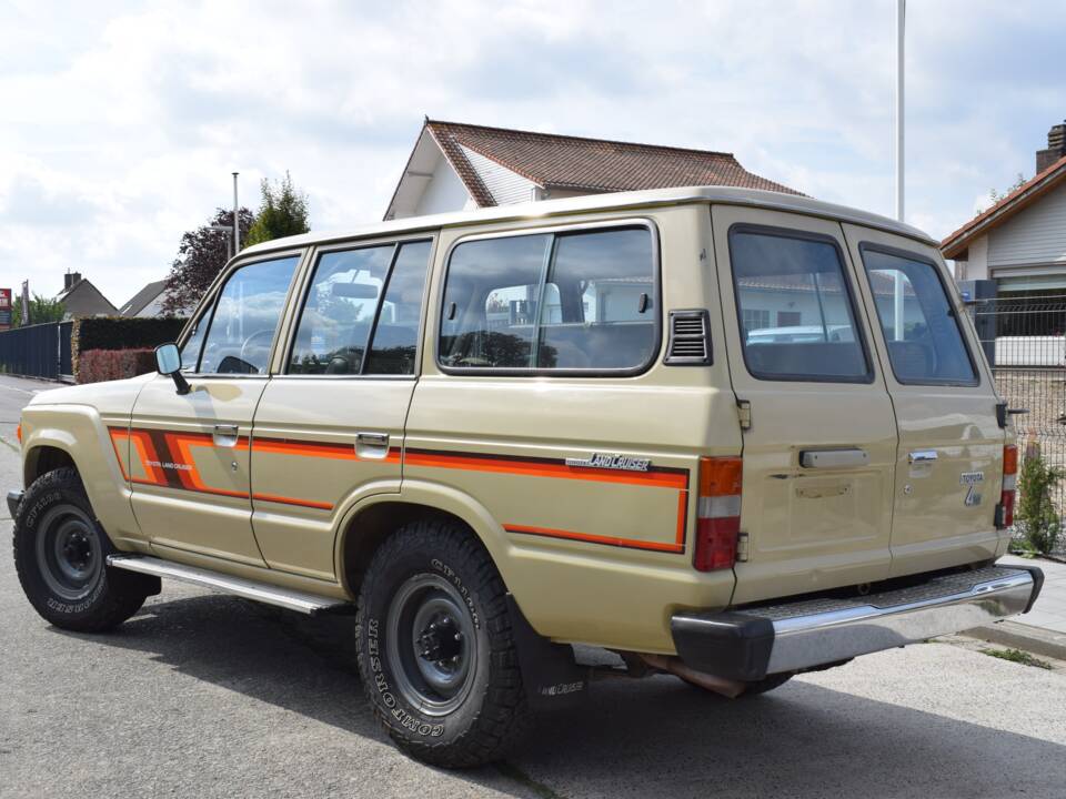 Image 21/24 of Toyota Land Cruiser FJ 60 (1984)