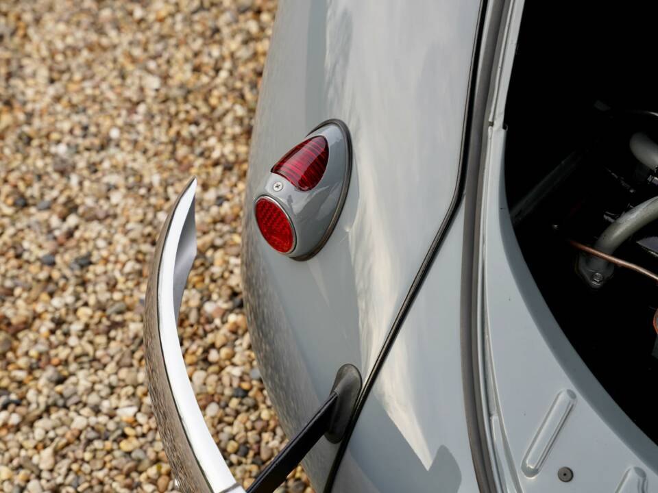 Image 34/50 de Volkswagen Käfer 1200 Standard "Ovali" (1955)