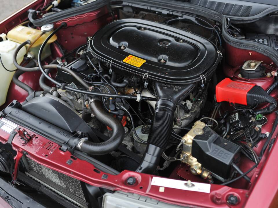 Image 27/31 of Mercedes-Benz 190 E (1993)