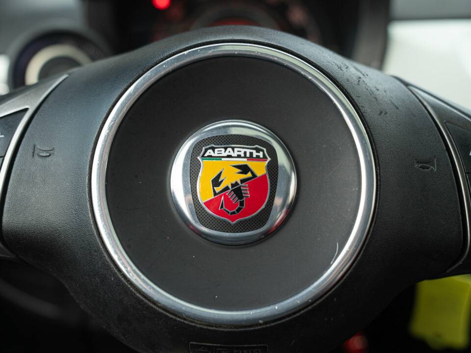 Bild 46/50 von Abarth 500 (2009)