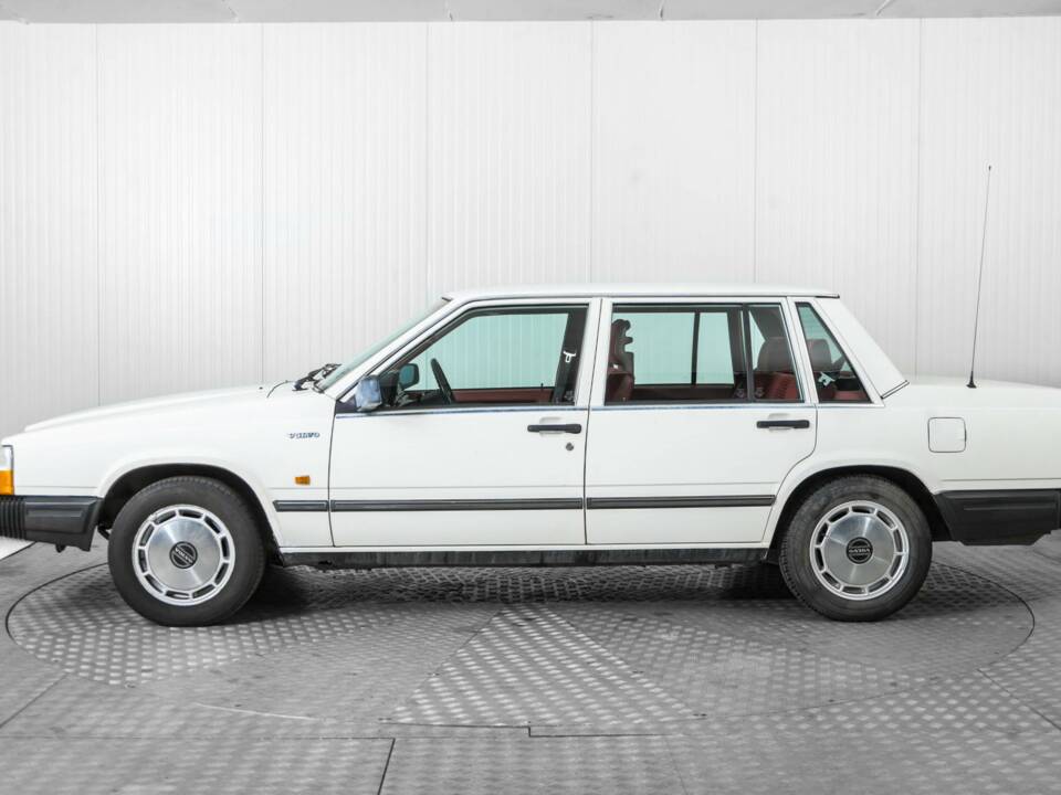 Image 9/50 de Volvo 740 (1984)