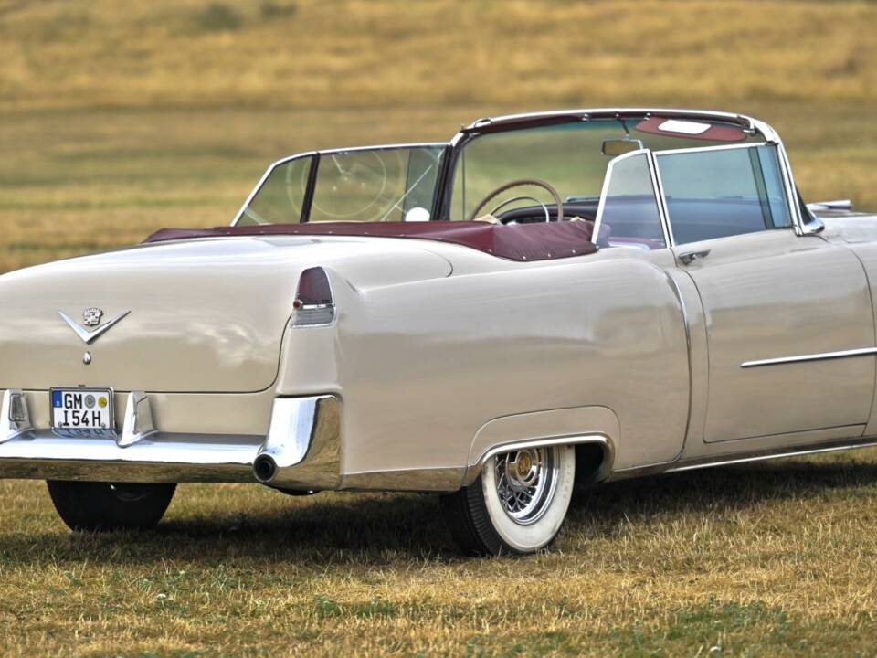 Bild 17/50 von Cadillac 62 Convertible (1954)