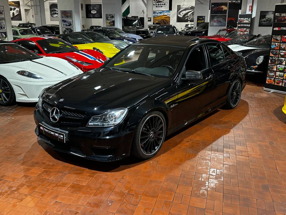 Image 1/38 de Mercedes-Benz C 63 AMG (2013)