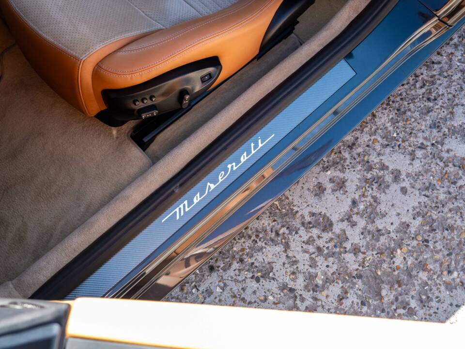 Bild 30/37 von Maserati GranTurismo S (2010)