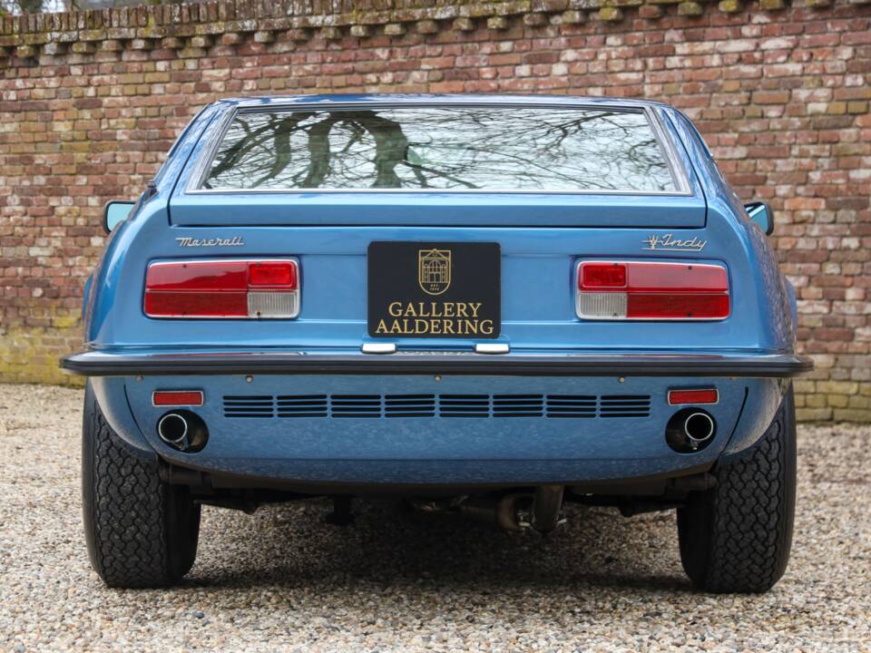 Immagine 7/50 di Maserati Indy 4900 (1971)