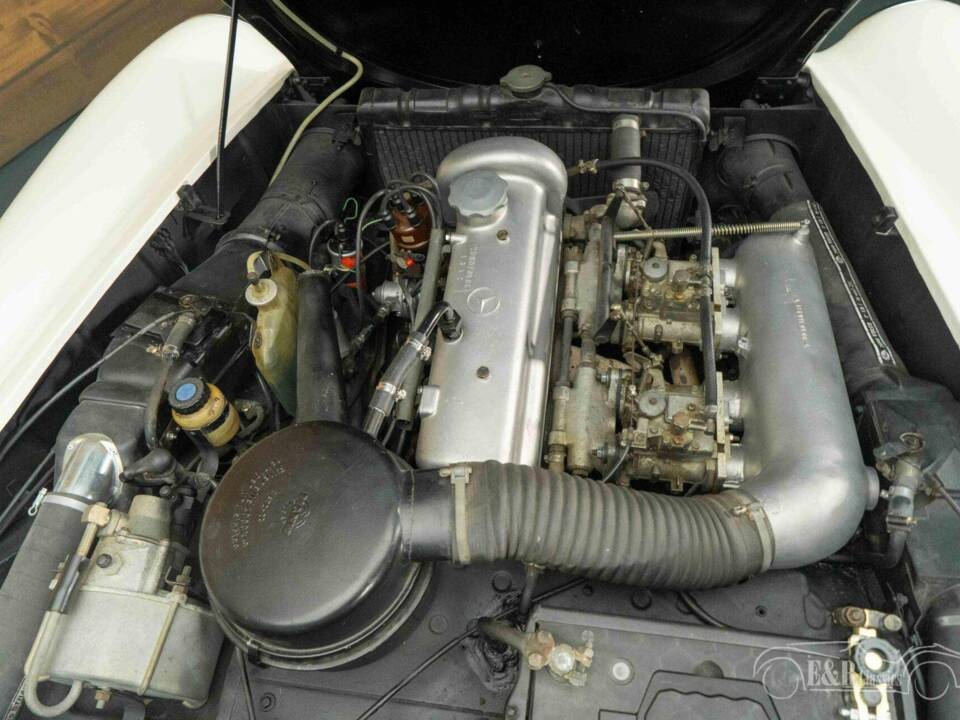 Afbeelding 5/19 van Mercedes-Benz 190 SL (1961)