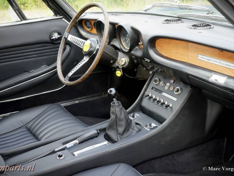 Image 19/44 of FIAT Dino Coupe (1967)