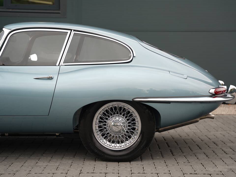 Image 10/50 de Jaguar Type E 3.8 (1962)