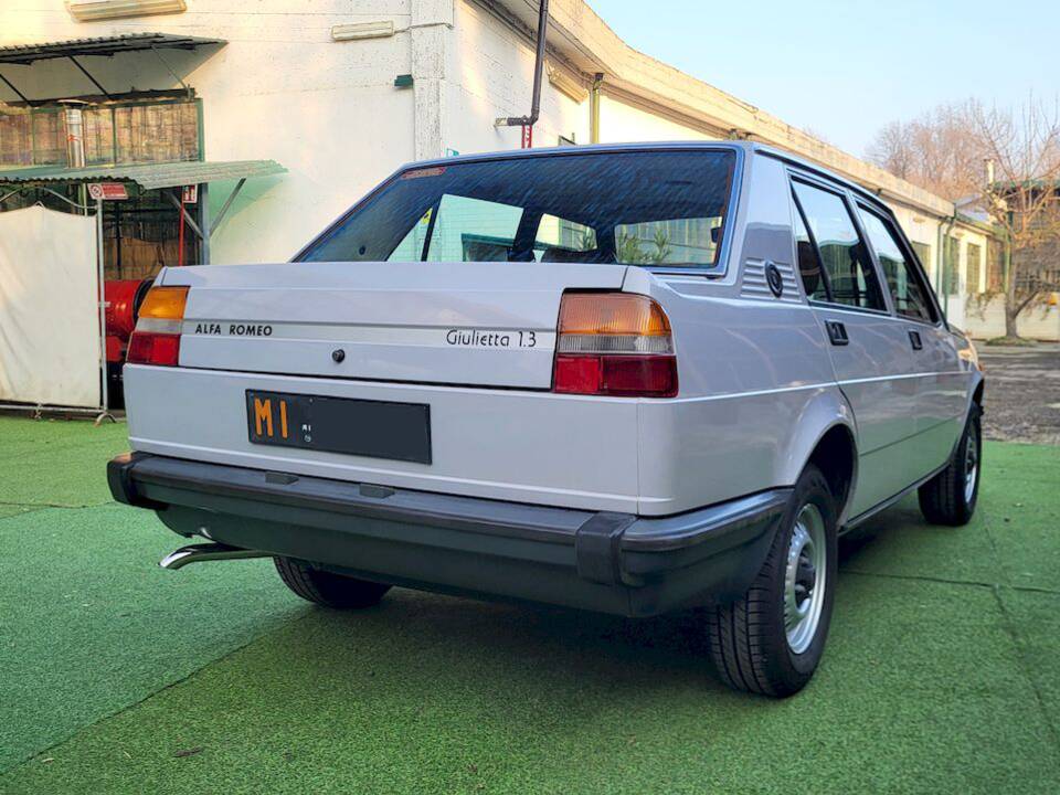 Bild 13/52 von Alfa Romeo Giulietta 1.3 (1979)