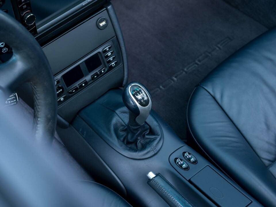 Image 27/46 of Porsche 911 Turbo (2001)