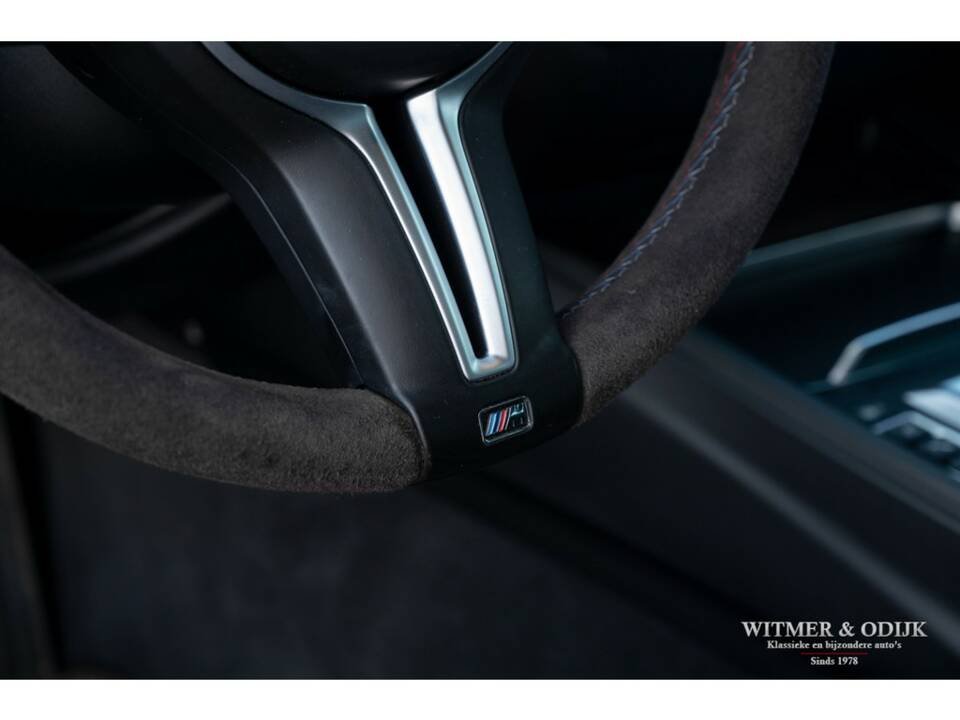 Image 14/50 of BMW M4 CS (2018)