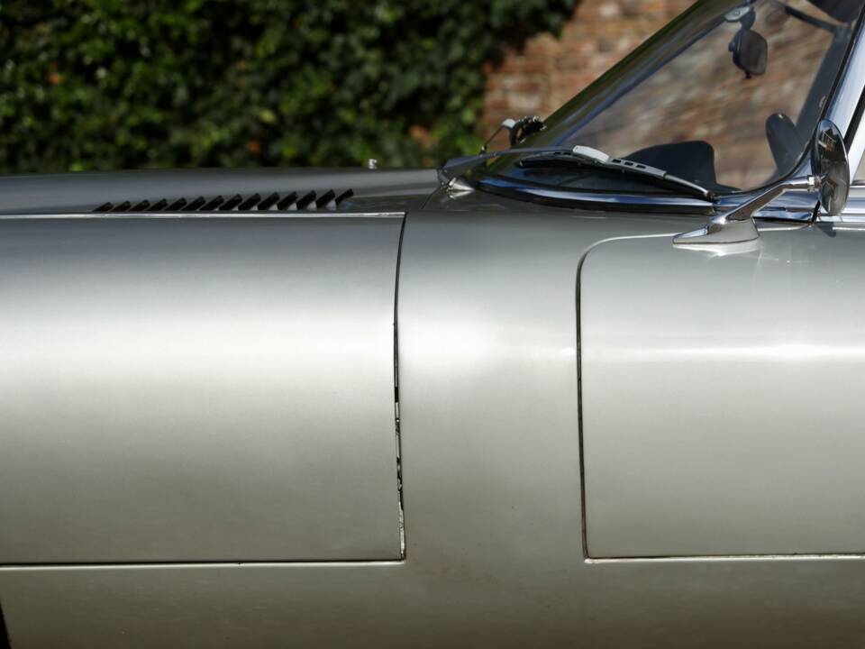 Afbeelding 41/50 van Jaguar E-Type V12 (1973)