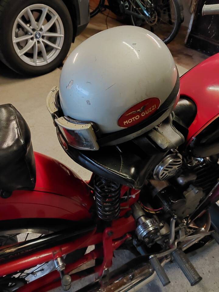 Image 10/10 of Moto Guzzi DUMMY (1954)