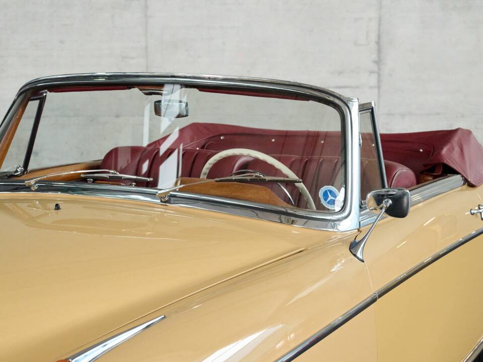 Immagine 6/50 di Mercedes-Benz 220 S Cabriolet (1958)
