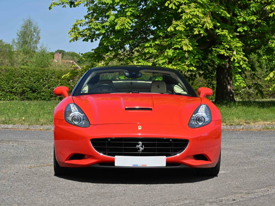 Afbeelding 32/50 van Ferrari California (2011)