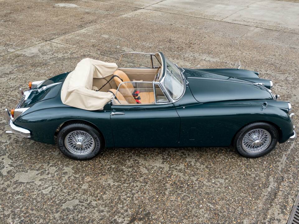 Image 3/25 of Jaguar XK 150 3.8 SE DHC (1960)