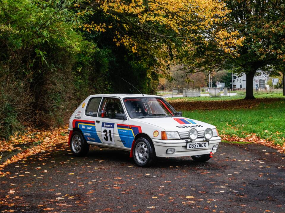 Imagen 19/44 de Peugeot 205 GTi 1.9 (1987)