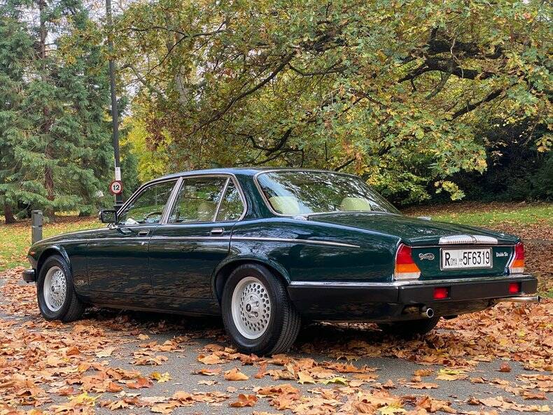 Bild 9/50 von Daimler Double Six (1992)