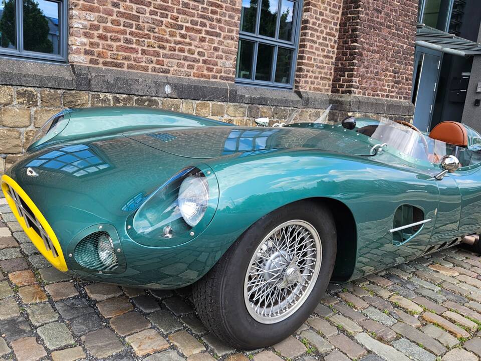 Image 11/65 de Aston Martin DBR1 (2018)