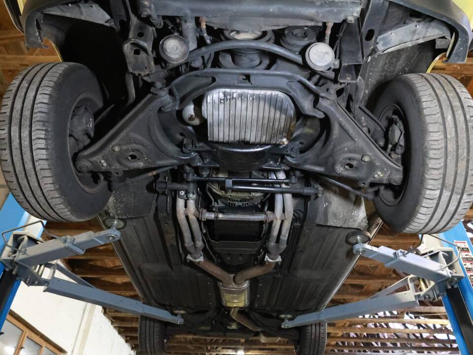 Image 48/50 of Mercedes-Benz 500 SL (1983)