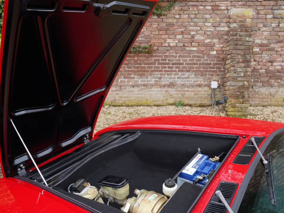 Image 47/50 of De Tomaso Pantera (1972)