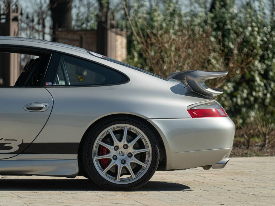 Immagine 21/50 di Porsche 911 GT3 (2000)